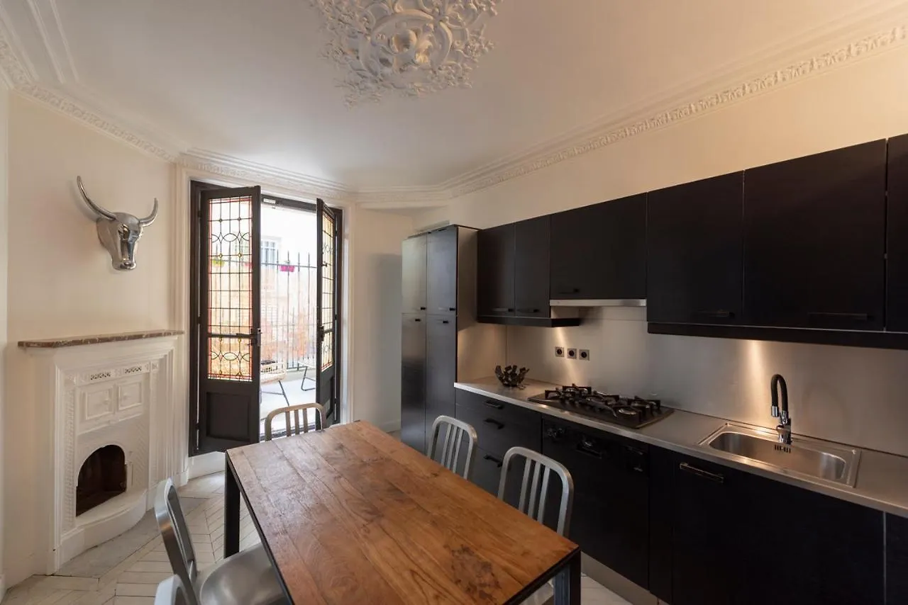 Apartment Jehan Paris